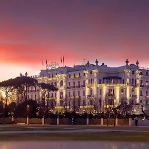 5* Отель Grand